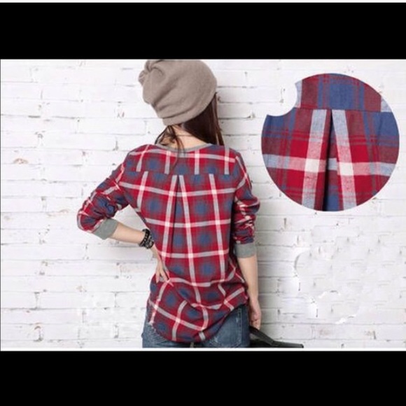 Red and Gray Flannel Back Long Sleeve Top. - Picture 4 of 7